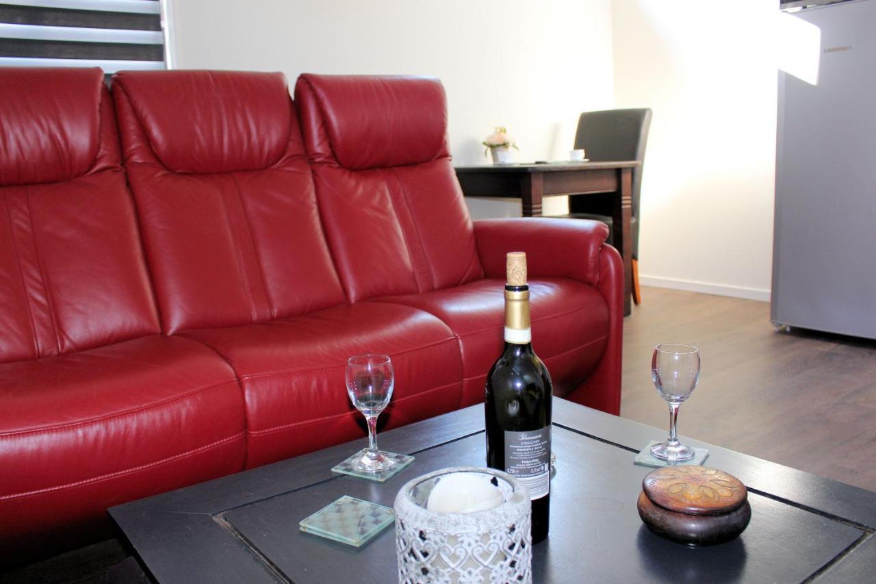 Logement De Garage Снек Экстерьер фото